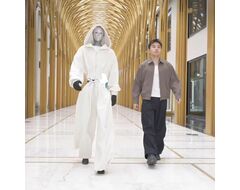 Гуманоидный робот Unitree H2 